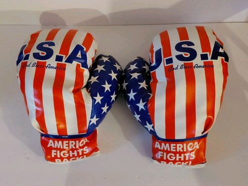 Boxing gloves a - boxing, god